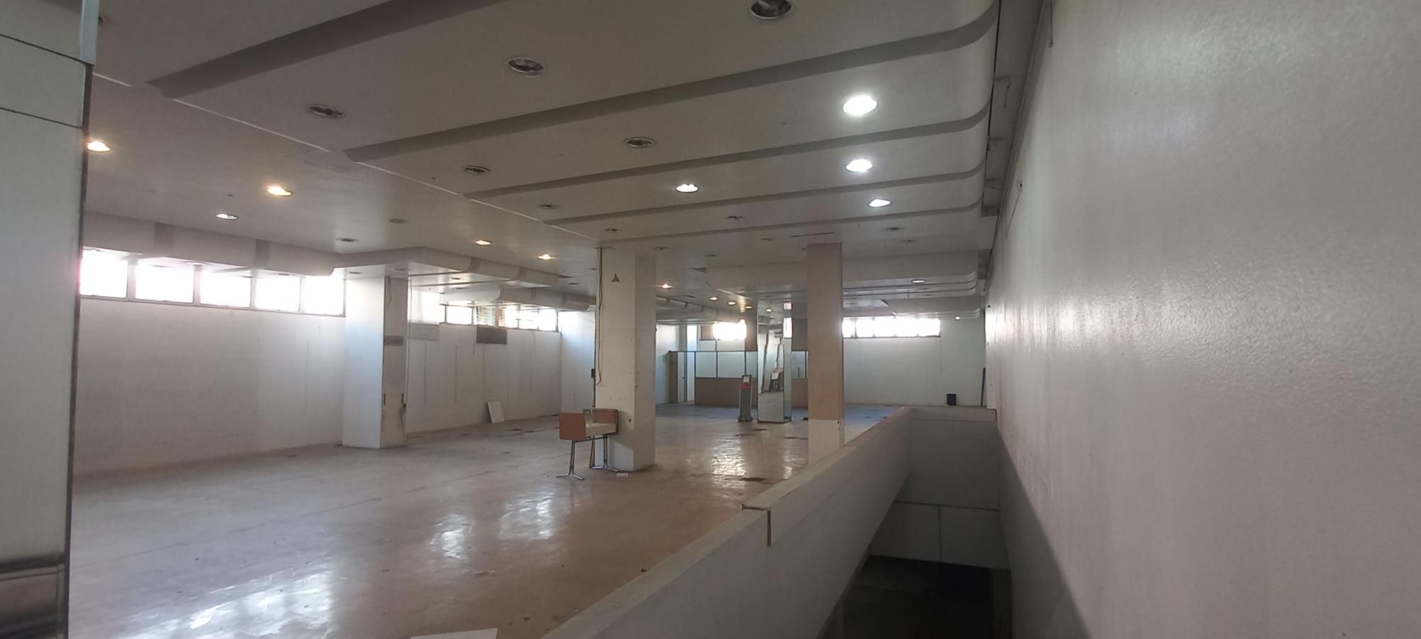 Prédio Inteiro para alugar com 3 quartos, 1701m² - Foto 8