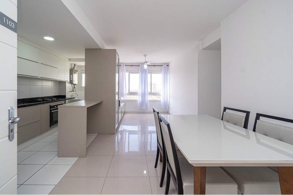 Apartamento à venda com 2 quartos, 67m² - Foto 10