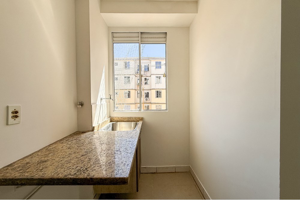 Apartamento à venda com 2 quartos, 42m² - Foto 27