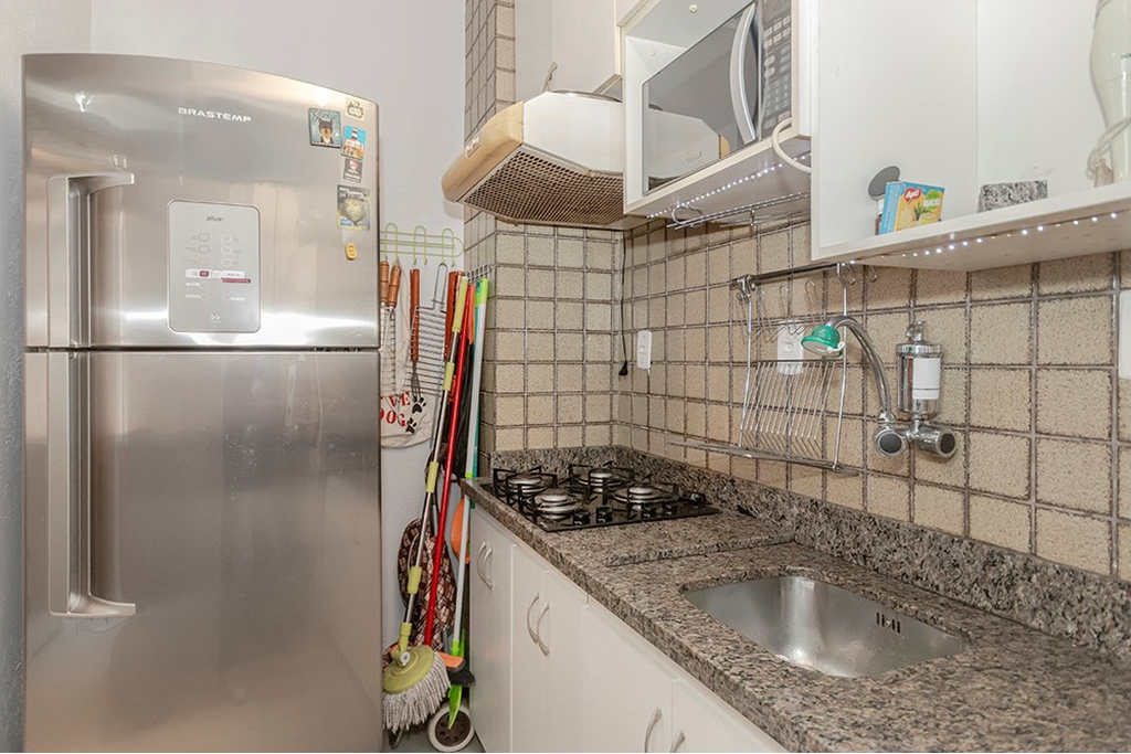 Apartamento à venda com 2 quartos, 77m² - Foto 10