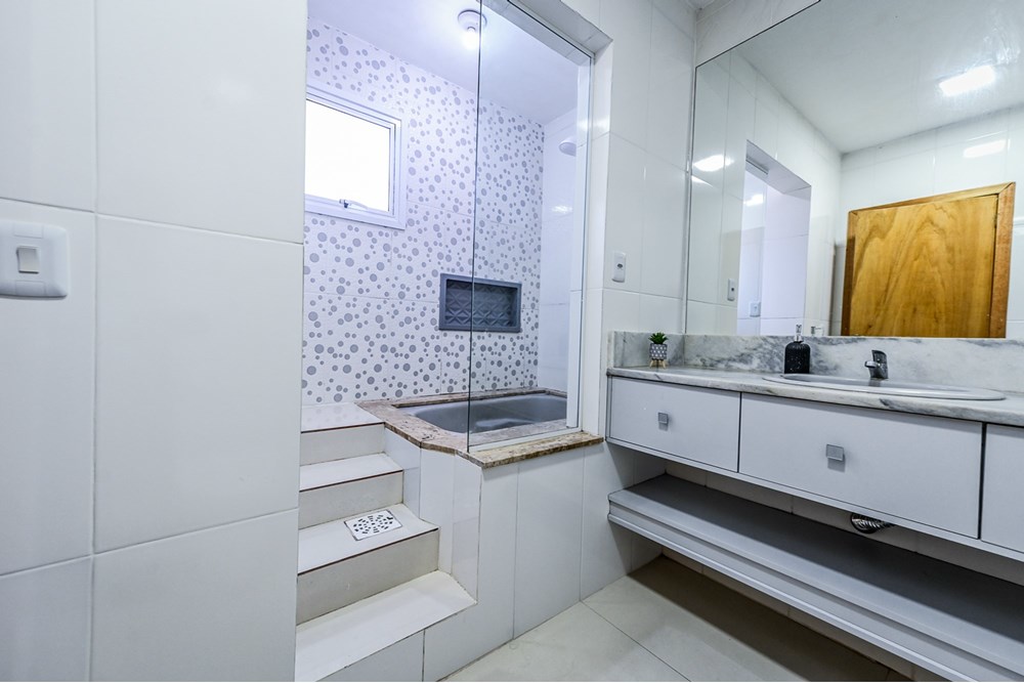 Apartamento à venda com 3 quartos, 140m² - Foto 11