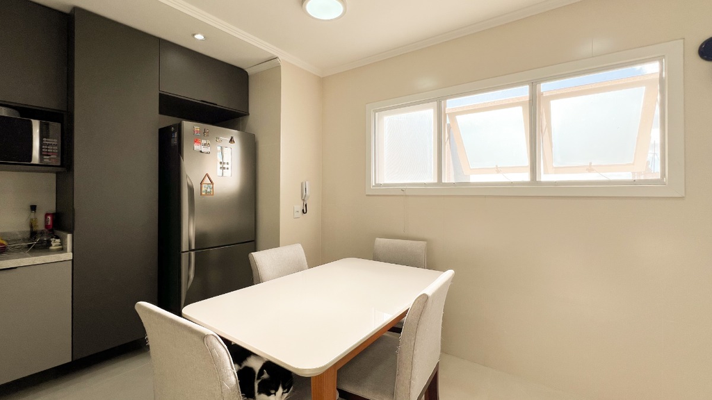 Cobertura, 3 quartos, 209 m² - Foto 2