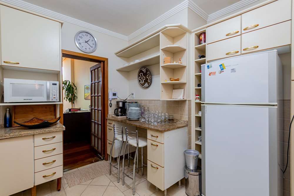 Casa à venda com 6 quartos, 373m² - Foto 54