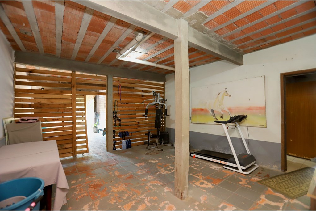 Casa, 6 quartos, 381 m² - Foto 3