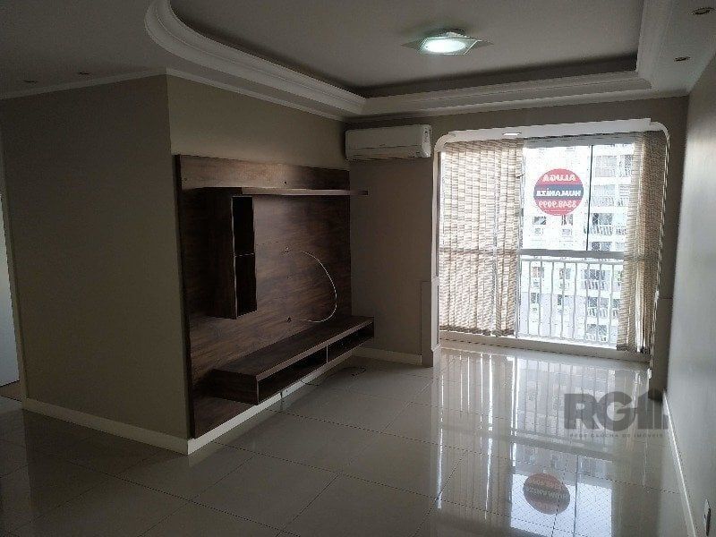 Apartamento à venda com 3 quartos, 74m² - Foto 2