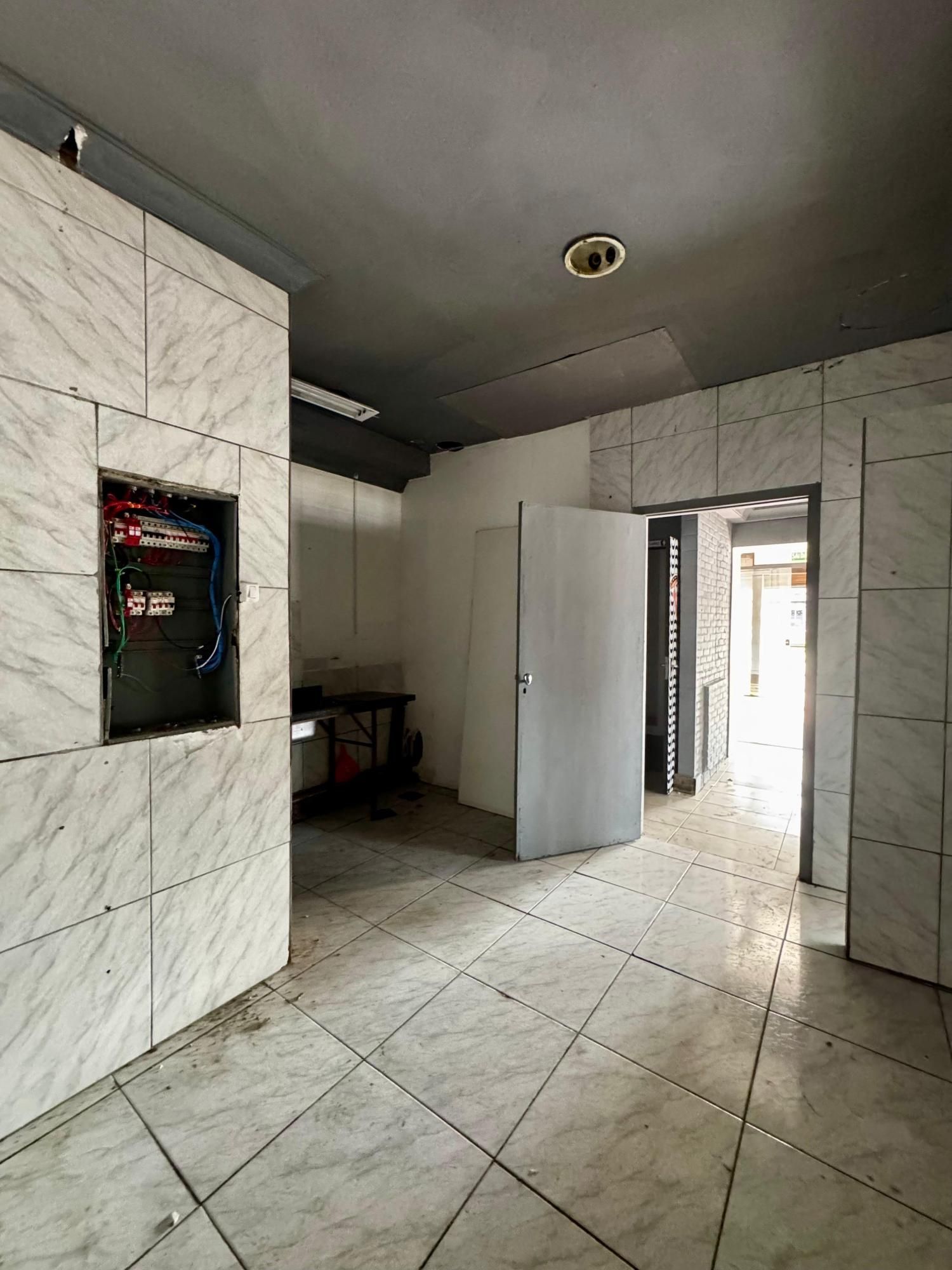 Loja-Salão para alugar, 89m² - Foto 16