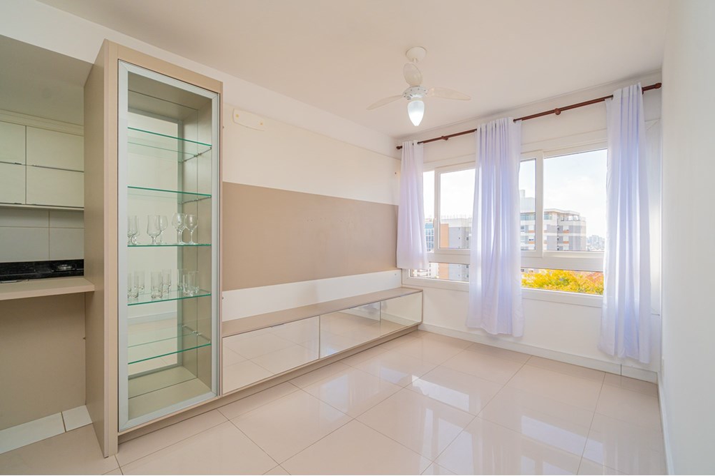 Apartamento à venda com 2 quartos, 67m² - Foto 20