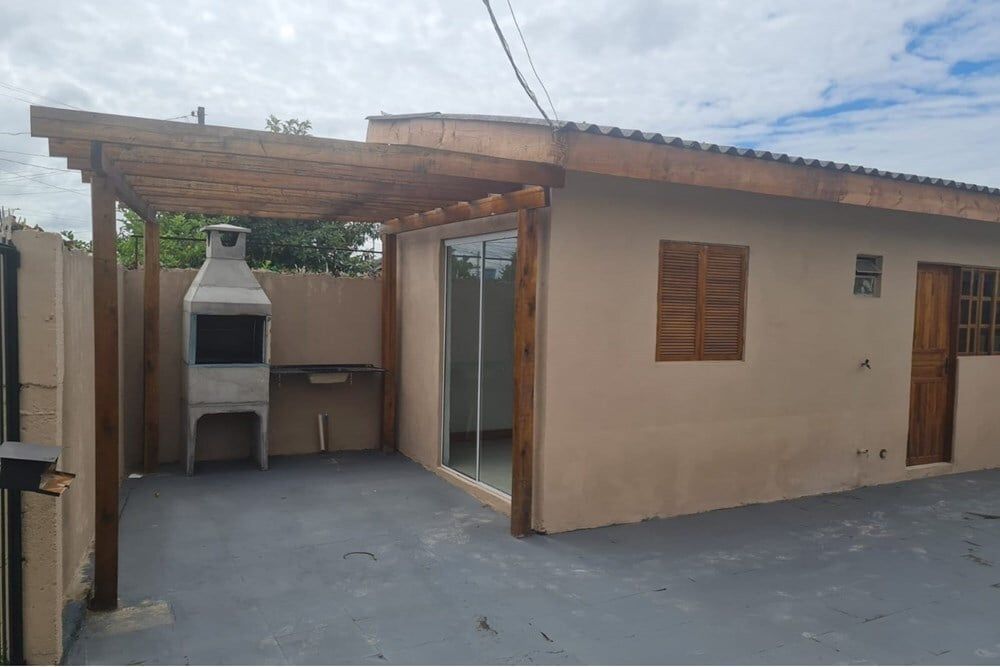 Casa à venda com 1 quarto, 24m² - Foto 1