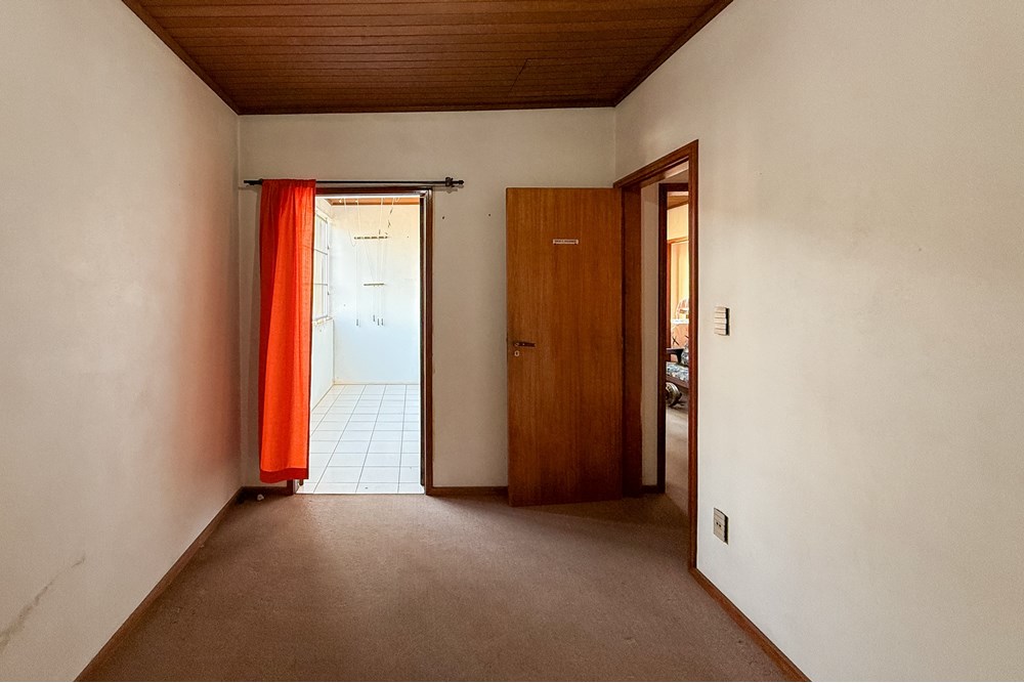 Casa à venda com 4 quartos, 251m² - Foto 7