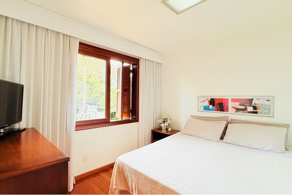 Casa, 4 quartos, 284 m² - Foto 37