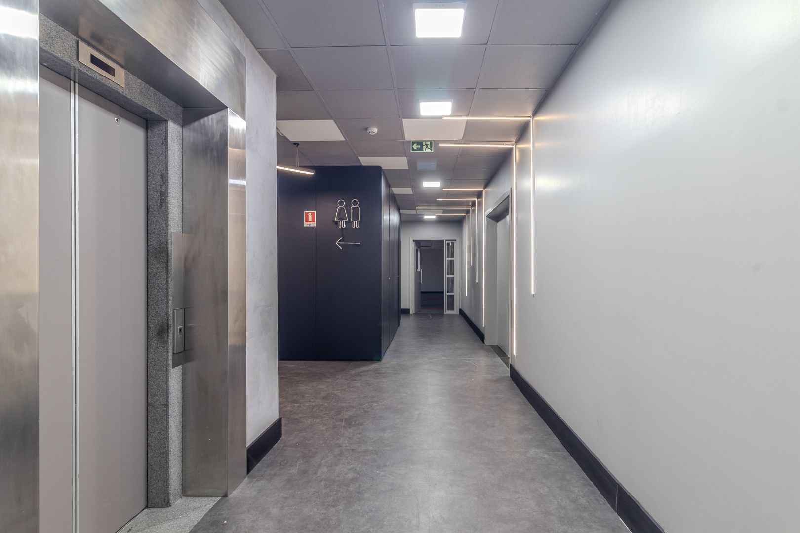 Prédio Inteiro para alugar com 4 quartos, 3451m² - Foto 70