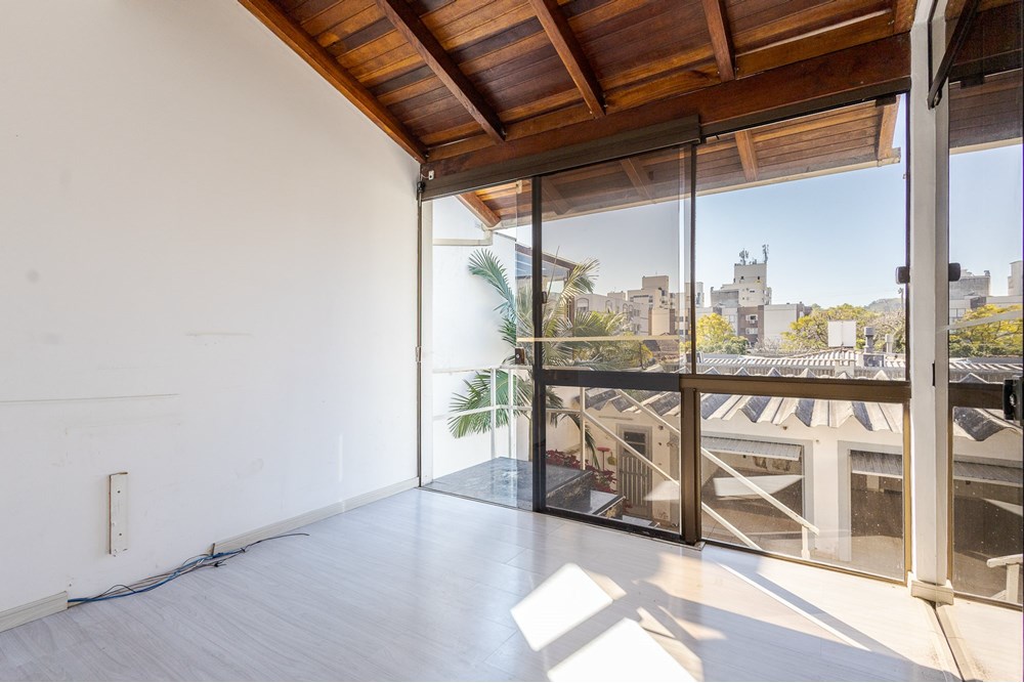 Casa à venda com 6 quartos, 346m² - Foto 8