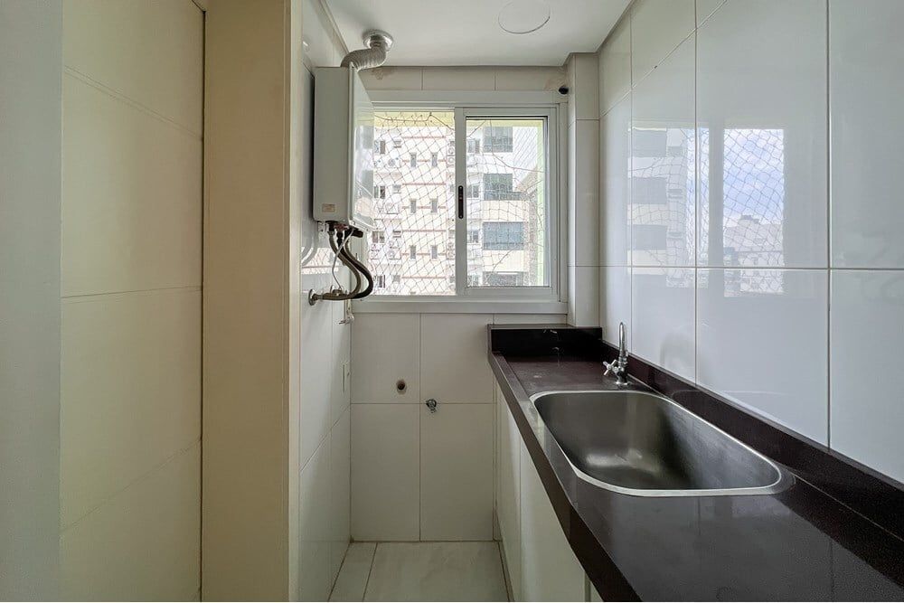 Apartamento à venda com 3 quartos, 145m² - Foto 7