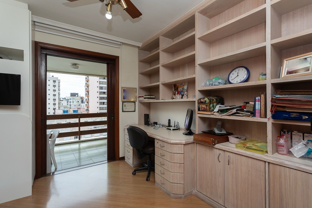 Cobertura, 3 quartos, 258 m² - Foto 8