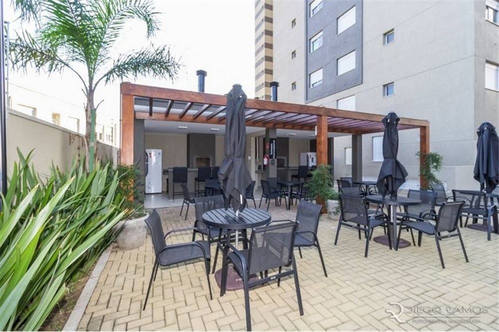 Apartamento à venda com 3 quartos, 76m² - Foto 8