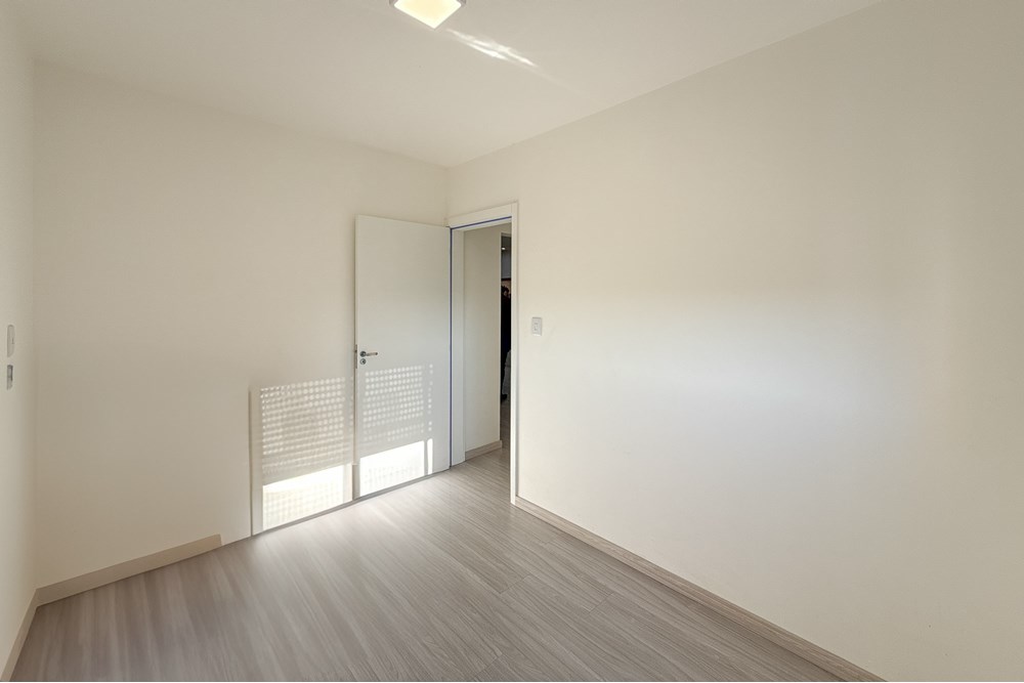 Apartamento à venda com 2 quartos, 66m² - Foto 47