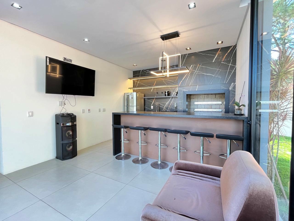 Casa de Condomínio à venda com 4 quartos, 351m² - Foto 8