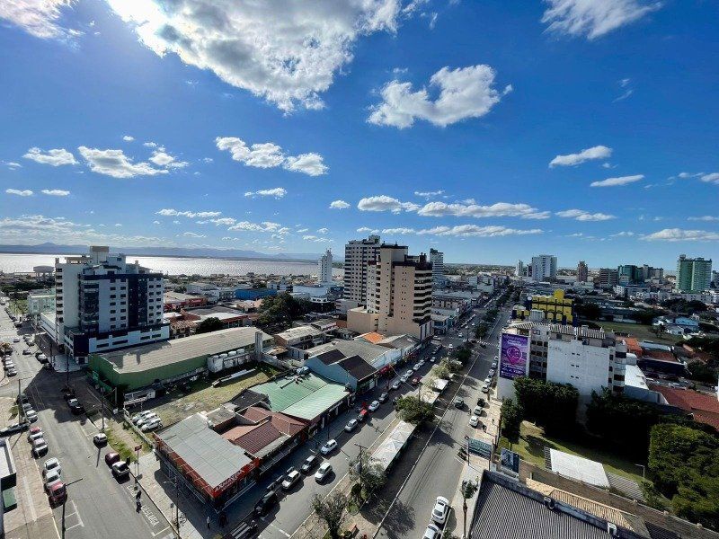 Apartamento à venda com 3 quartos, 131m² - Foto 4