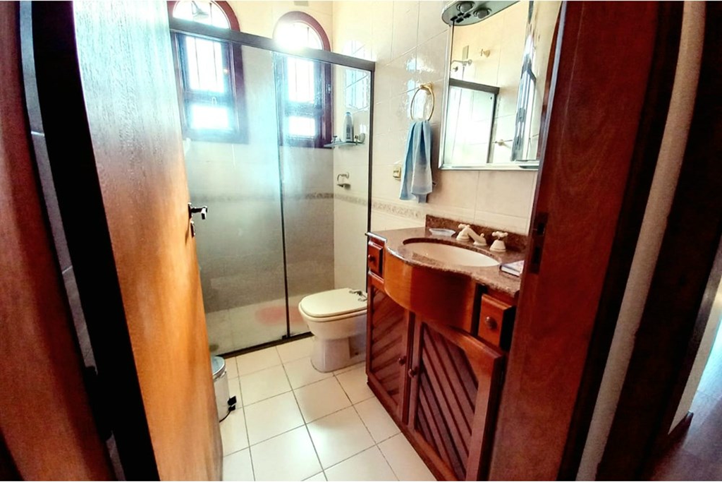 Casa à venda com 4 quartos, 321m² - Foto 18