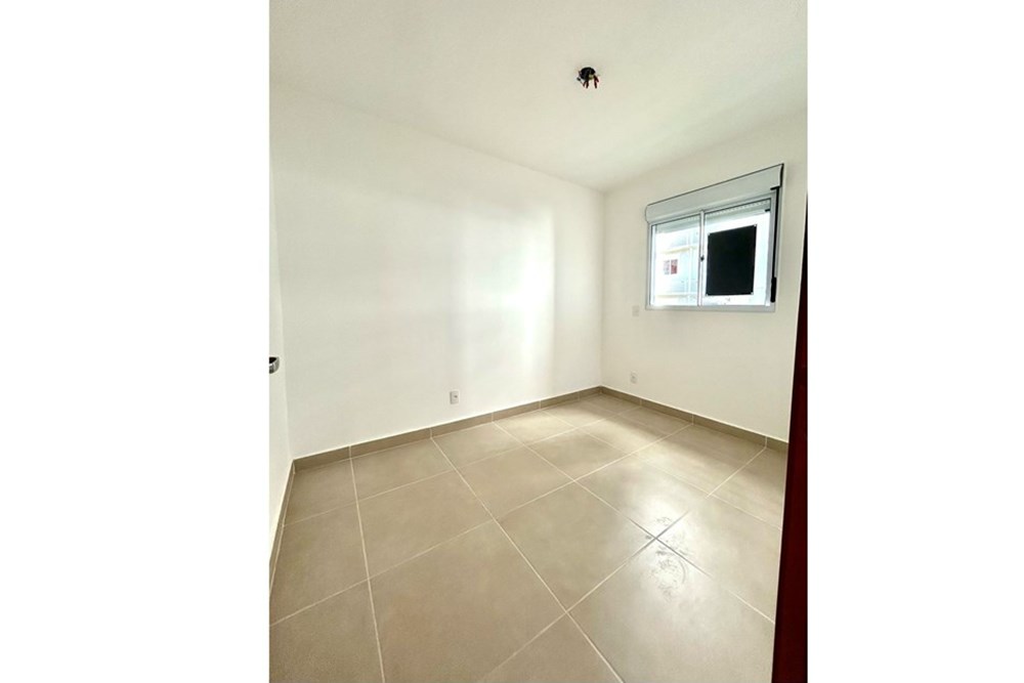Apartamento à venda com 2 quartos, 77m² - Foto 6