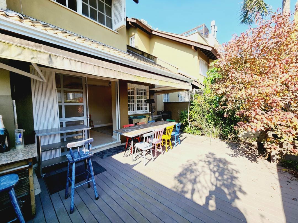 Casa, 4 quartos, 283 m² - Foto 1