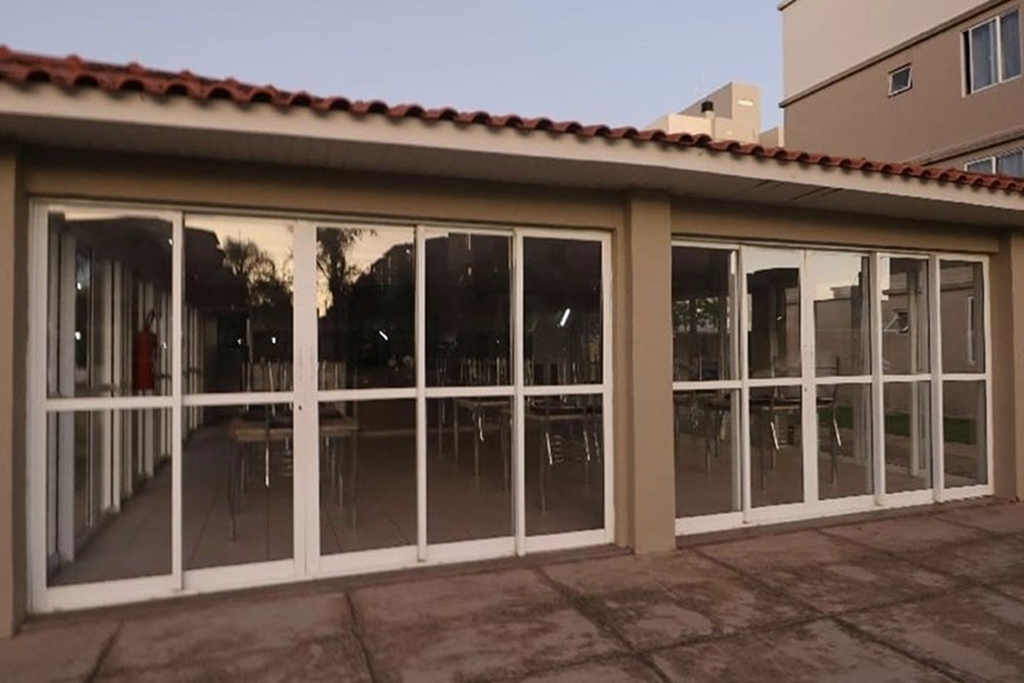 Apartamento à venda com 2 quartos, 43m² - Foto 4