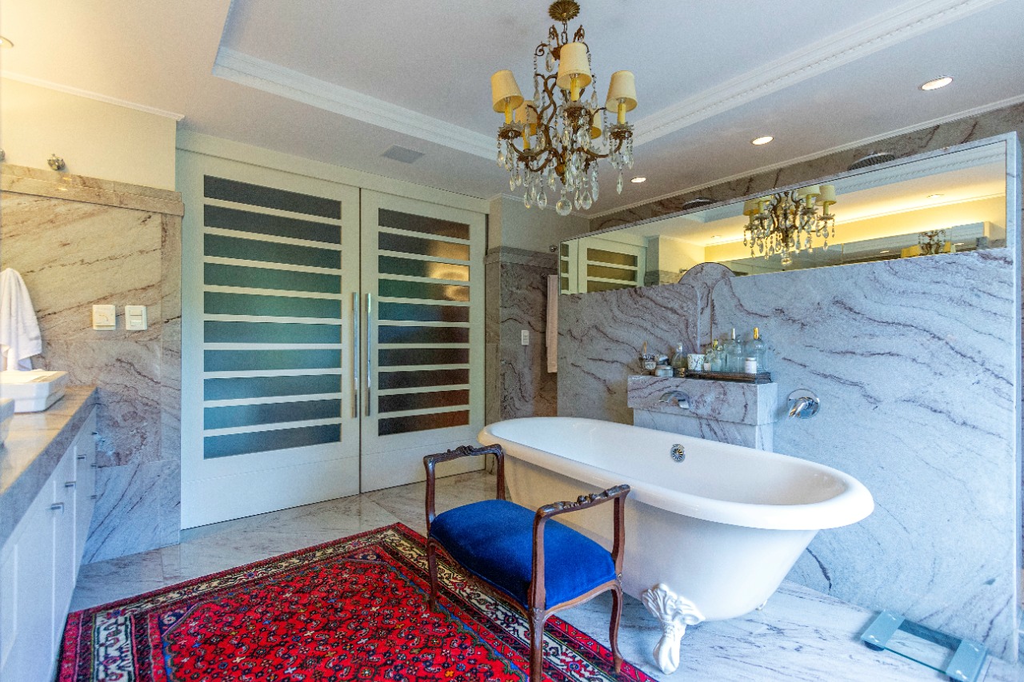 Casa de Condomínio à venda com 4 quartos, 631m² - Foto 3