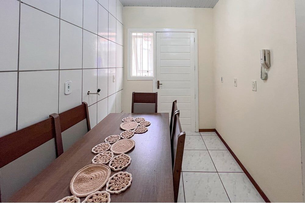 Casa de Condomínio à venda com 2 quartos, 58m² - Foto 3