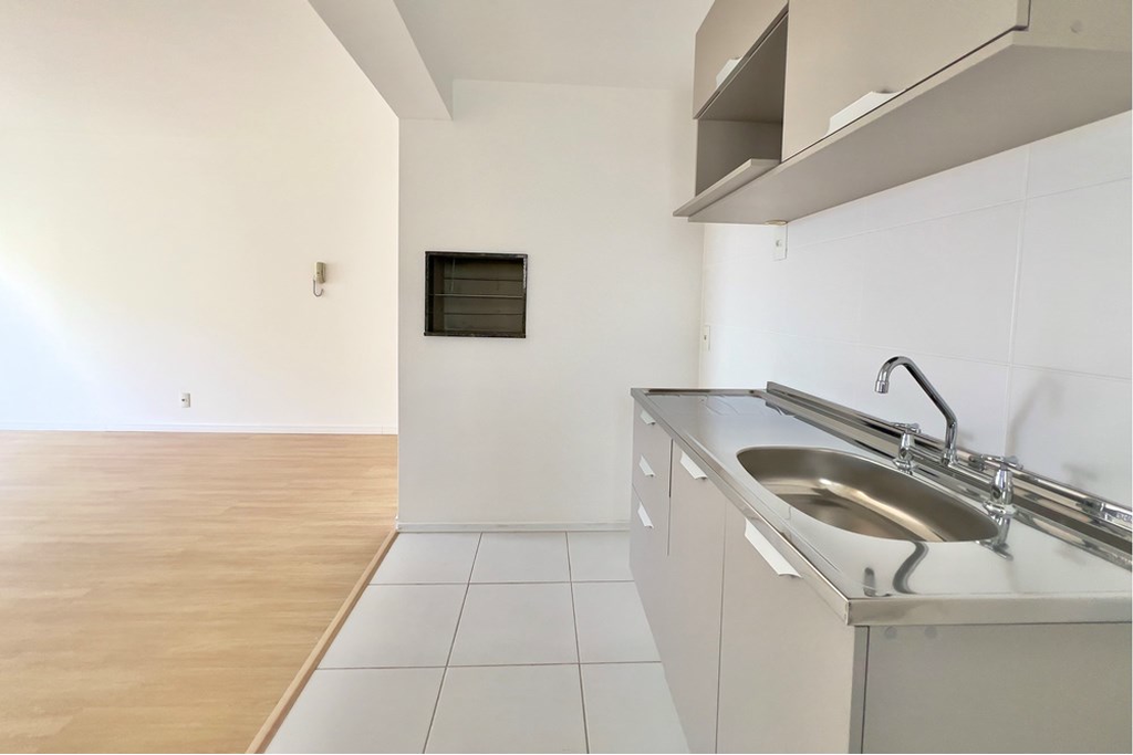 Apartamento à venda com 3 quartos, 77m² - Foto 31