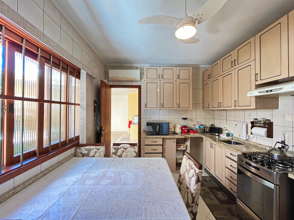 Casa, 3 quartos, 211 m² - Foto 7