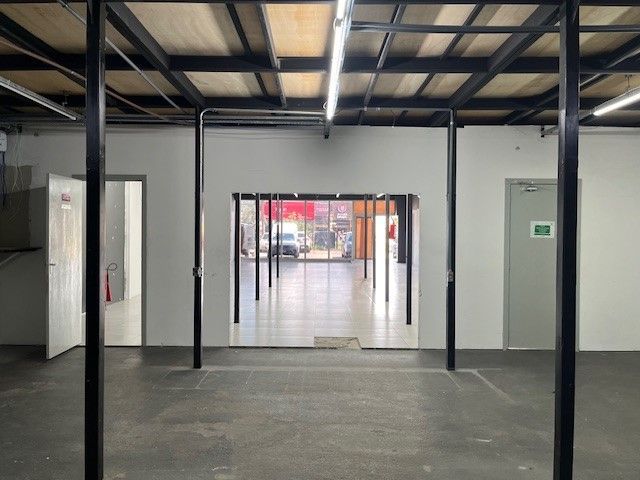 Loja-Salão para alugar com 3 quartos, 389m² - Foto 8