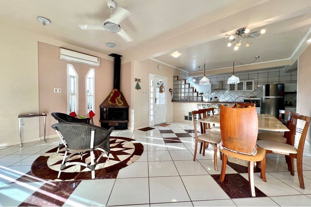 Casa, 3 quartos, 240 m² - Foto 28