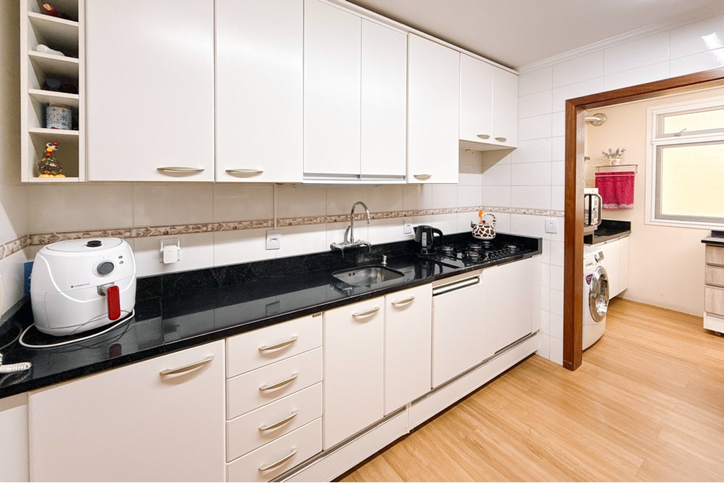 Apartamento à venda com 3 quartos, 110m² - Foto 14