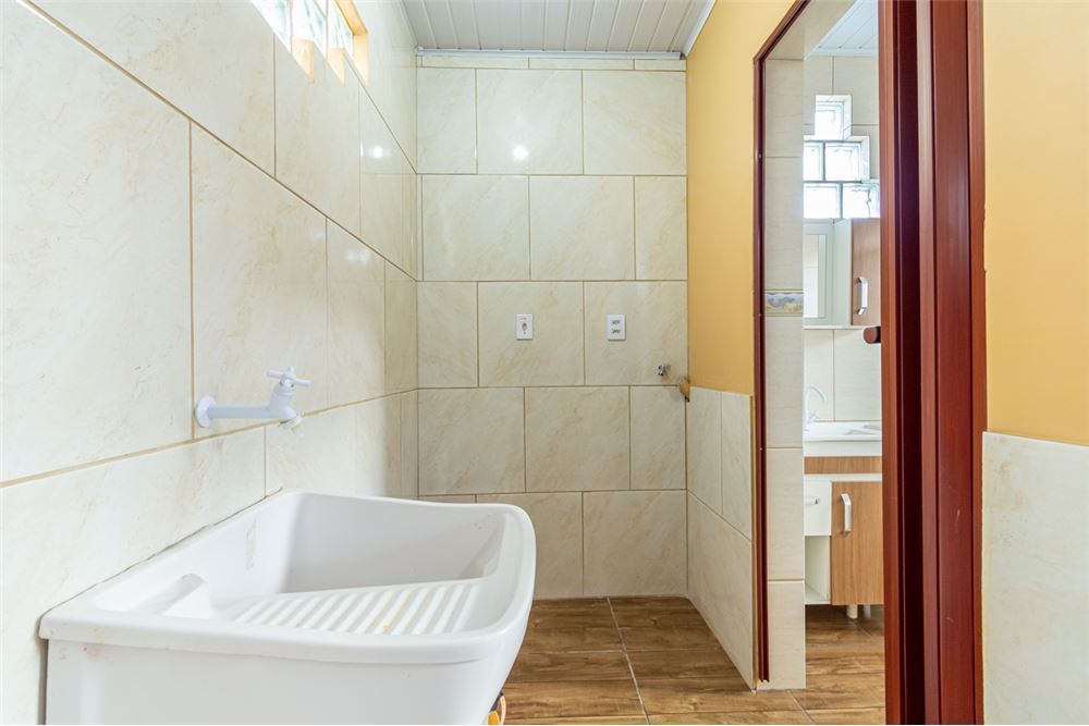 Casa à venda com 2 quartos, 96m² - Foto 3