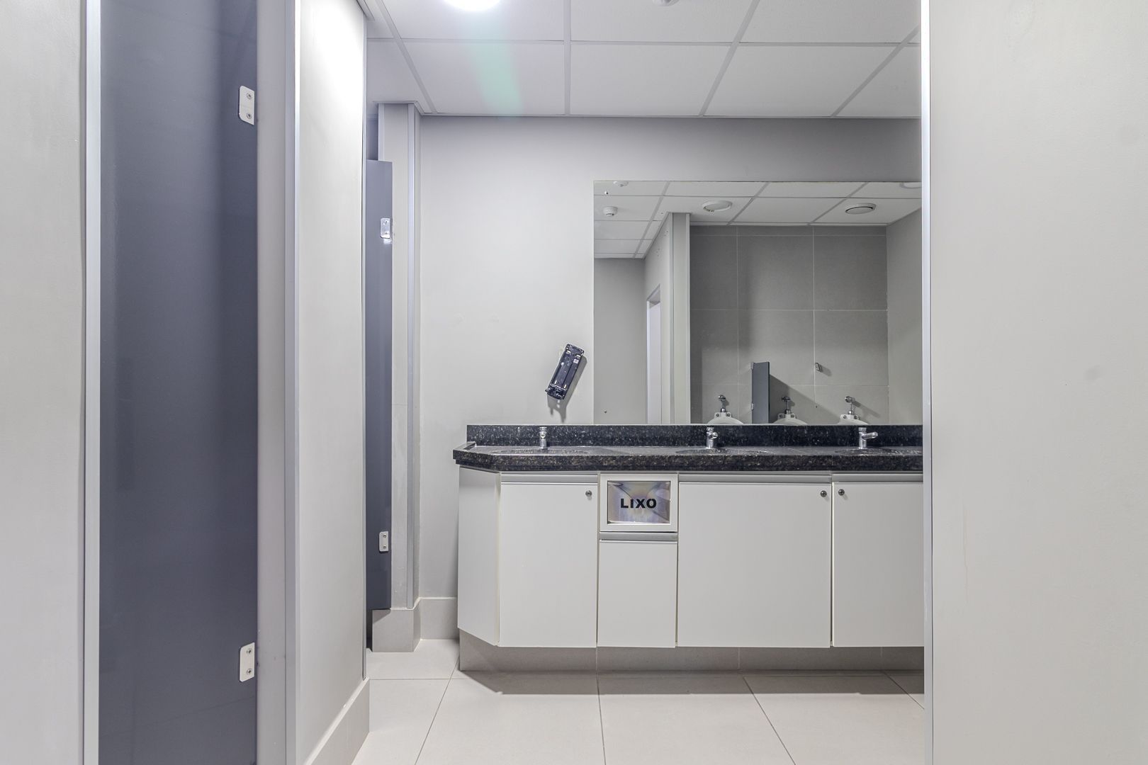 Prédio Inteiro para alugar com 4 quartos, 3451m² - Foto 64