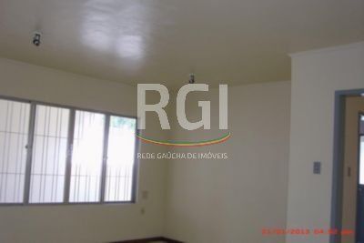 Casa à venda com 3 quartos, 180m² - Foto 1