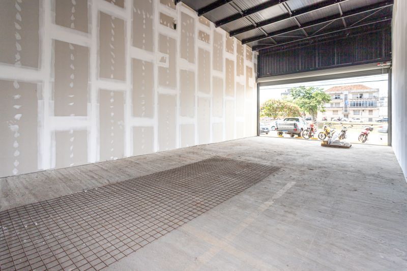 Loja-Salão para alugar com 1 quarto, 210m² - Foto 4