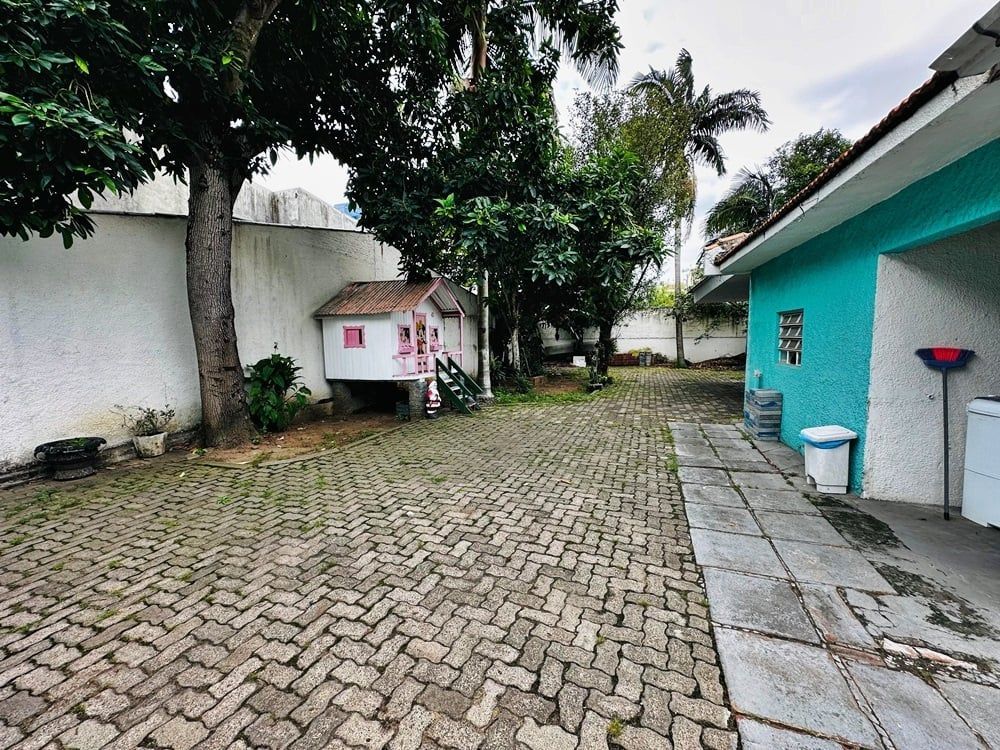 Casa à venda com 4 quartos, 279m² - Foto 7