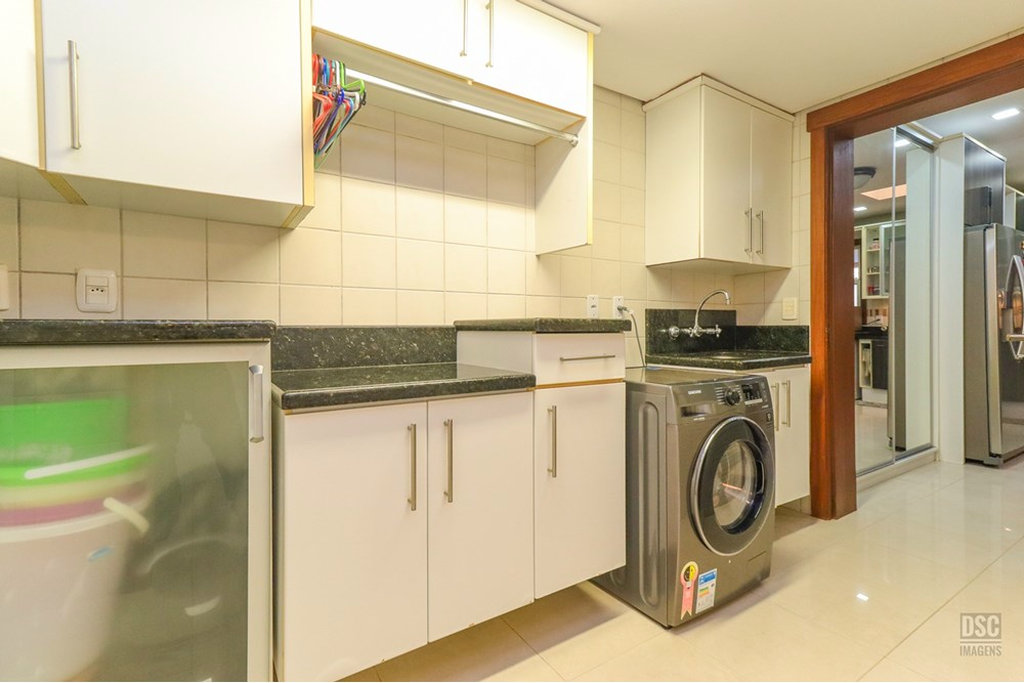 Casa de Condomínio à venda com 4 quartos, 379m² - Foto 18