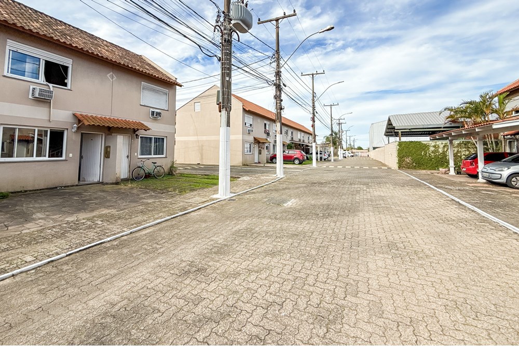 Casa à venda com 2 quartos, 66m² - Foto 8