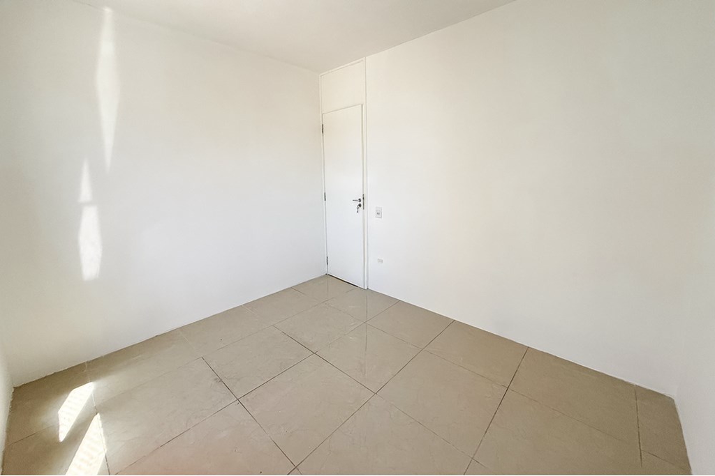 Apartamento à venda com 2 quartos, 42m² - Foto 3