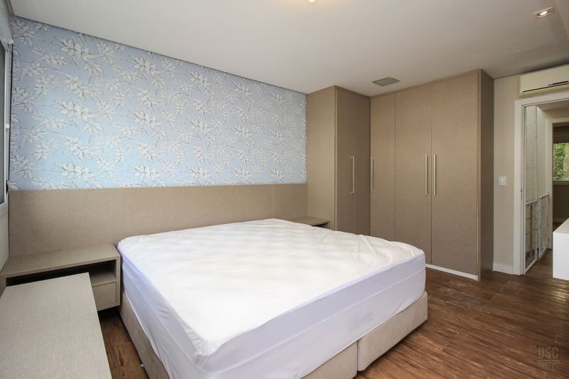 Casa à venda com 3 quartos, 179m² - Foto 4