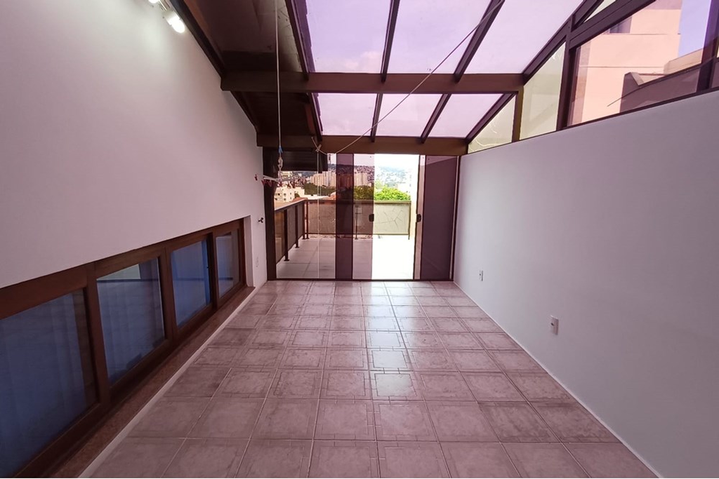 Casa à venda com 3 quartos, 317m² - Foto 11