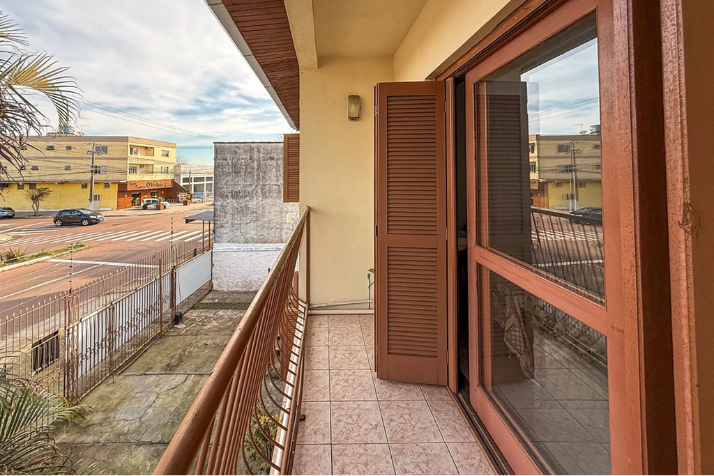Casa à venda com 6 quartos, 285m² - Foto 41