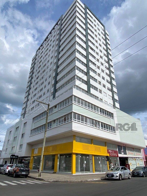 Apartamento à venda com 3 quartos, 131m² - Foto 1