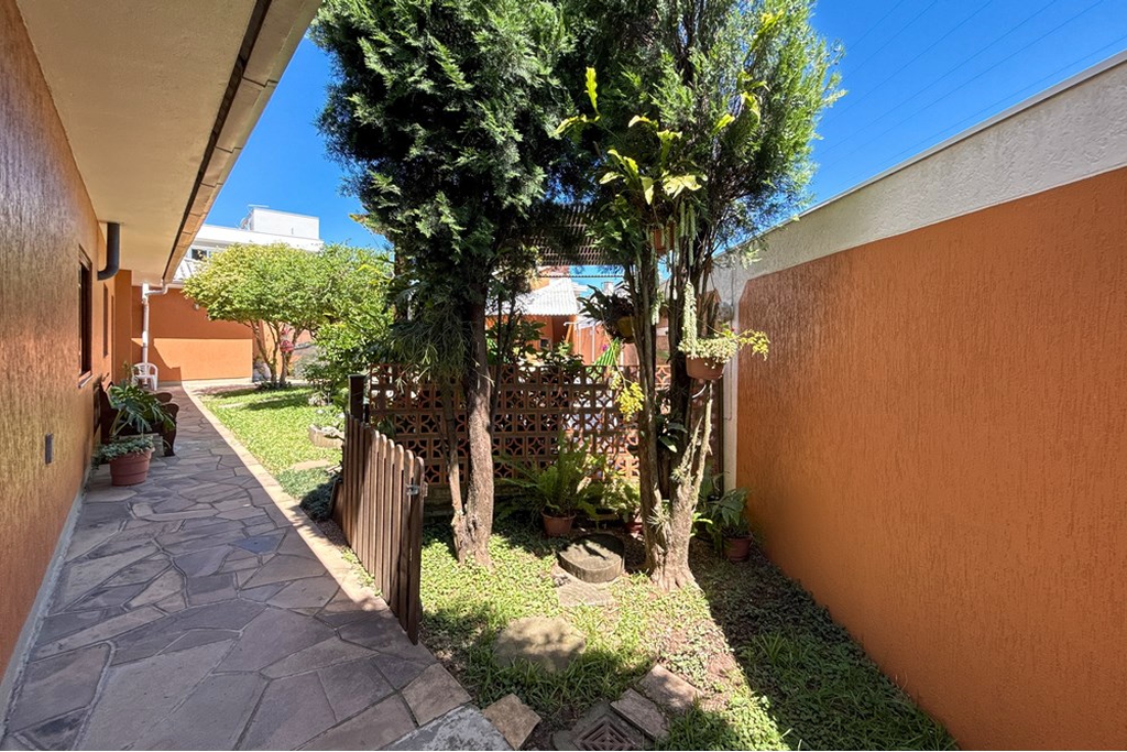 Casa, 6 quartos, 411 m² - Foto 8