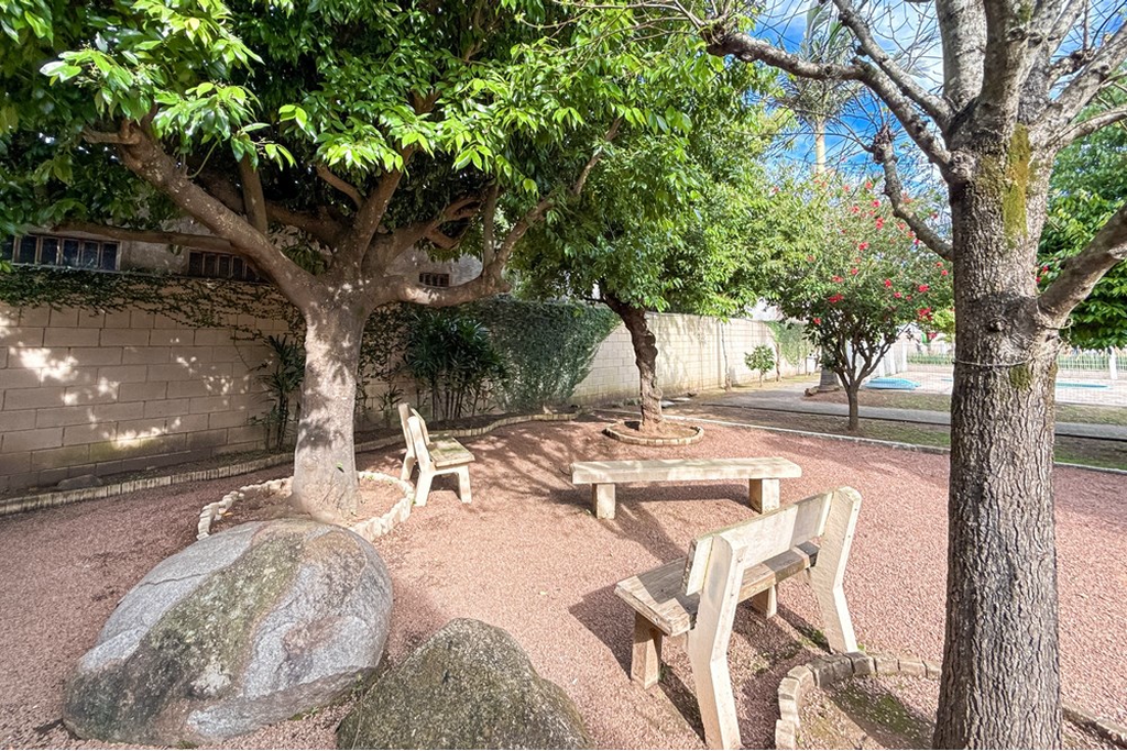 Casa à venda com 2 quartos, 66m² - Foto 16