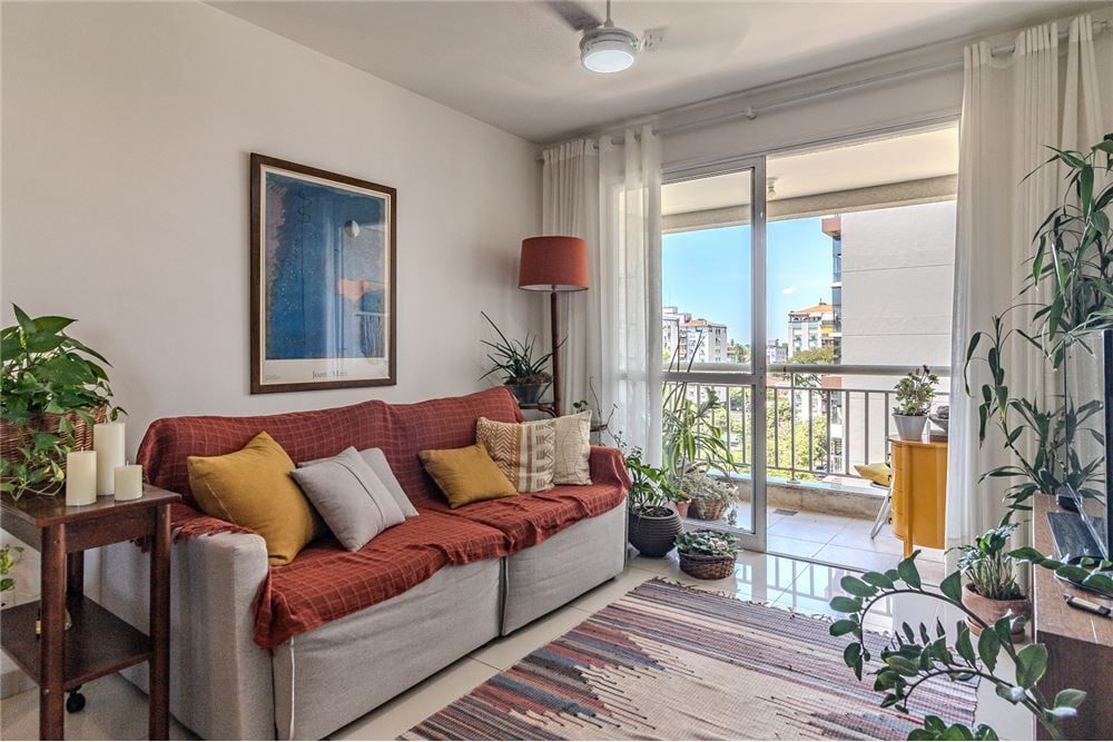 Apartamento à venda com 2 quartos, 75m² - Foto 33