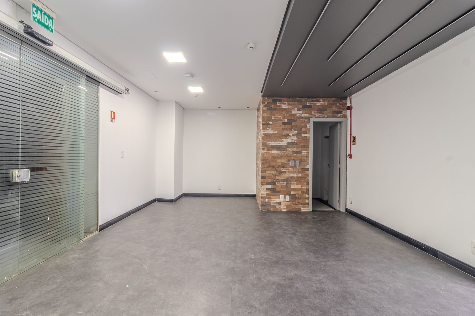 Prédio Inteiro para alugar com 4 quartos, 3451m² - Foto 5