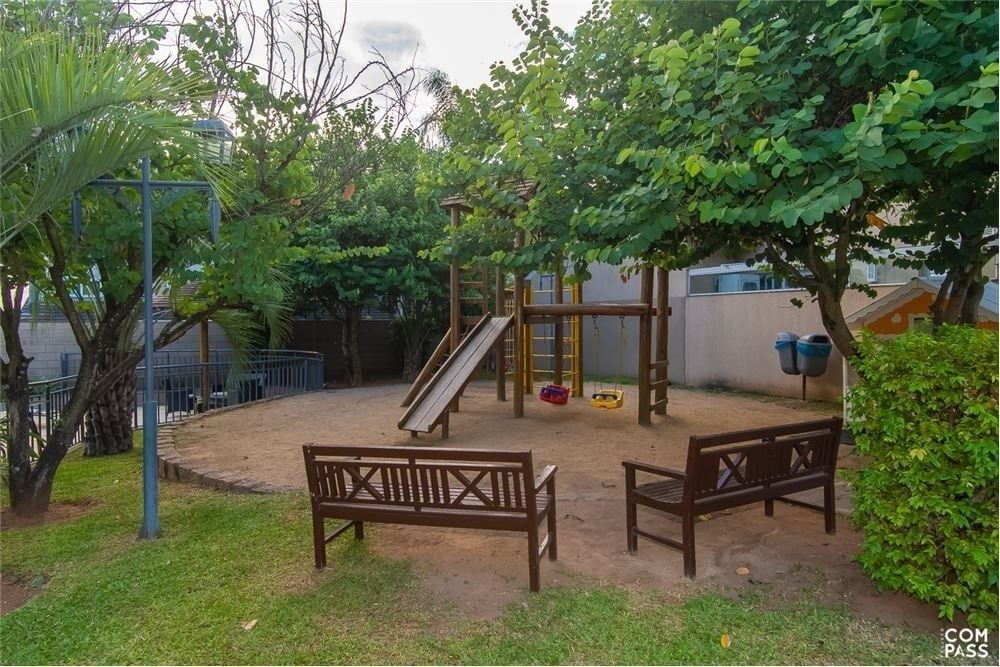 Casa de Condomínio à venda com 3 quartos, 228m² - Foto 29